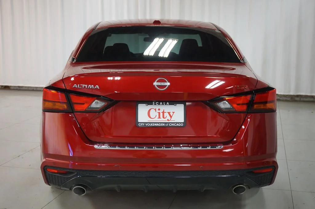 Used 2023 Red Nissan 2.5 SR image 17