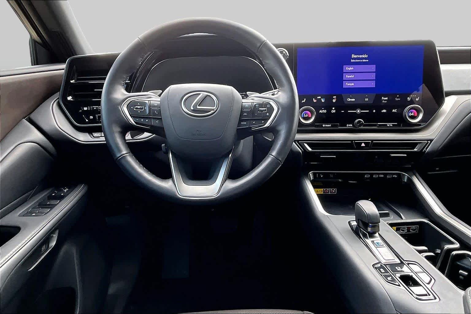 Used 2026 Matador Red Mica Lexus Premium image 6