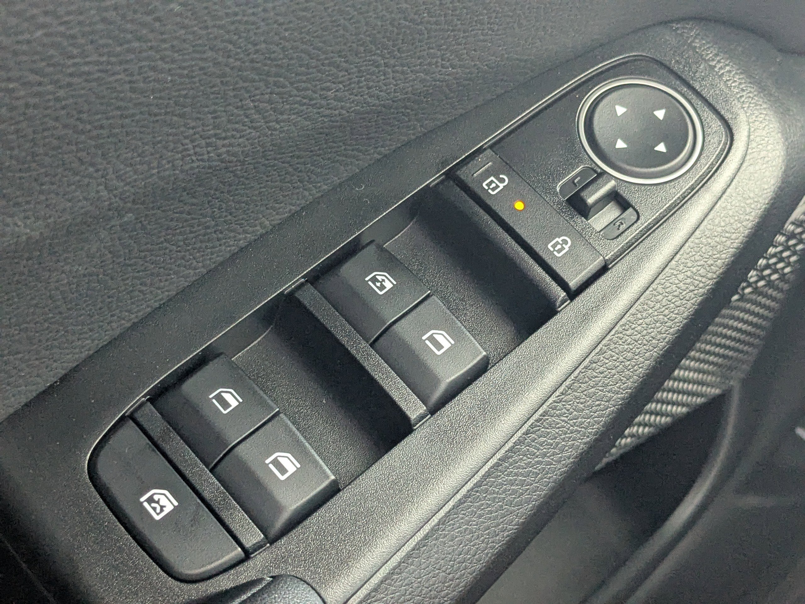 2026 Kia Seltos SX - Photo 32