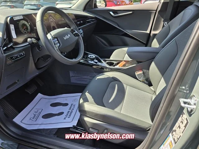 New 2026 Green Kia Wind image 6