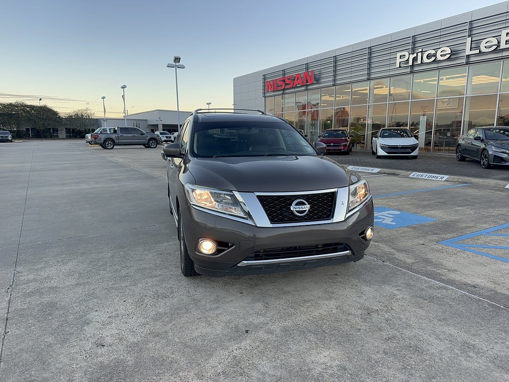 Used 2015 Java Metallic Nissan Platinum image 3