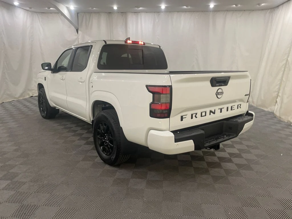 New 2026 Glacier White Nissan Crew Cab SV image 7