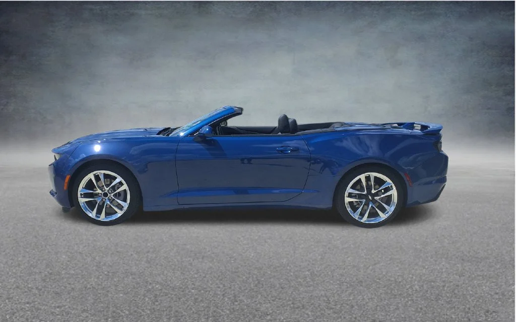 Used 2024 Blue Chevrolet 2LT image 4