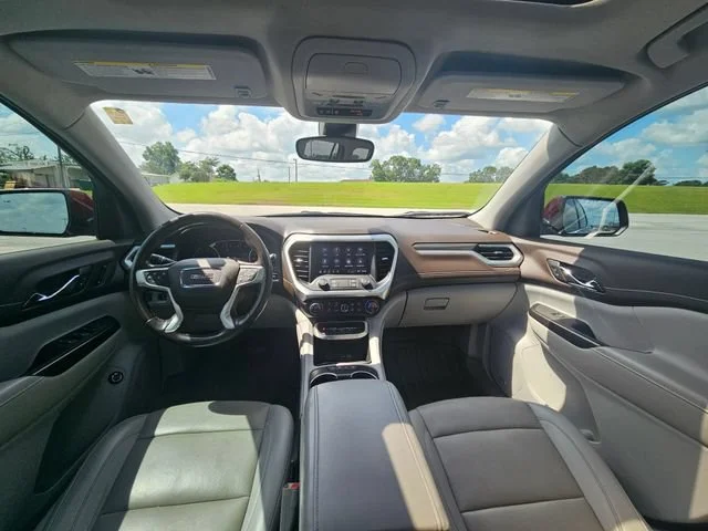 Used 2021 CAYENNE RED TINTCOAT GMC SLT image 12