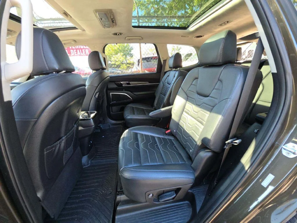 Used 2020 Dark Moss Kia SX image 6