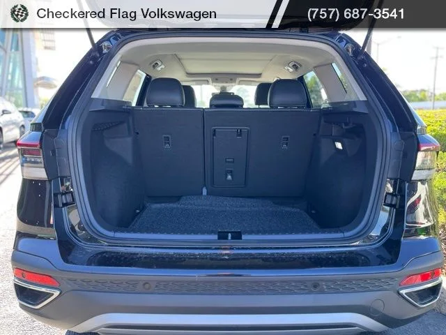 New 2026 Black Volkswagen 1.5T SE image 22
