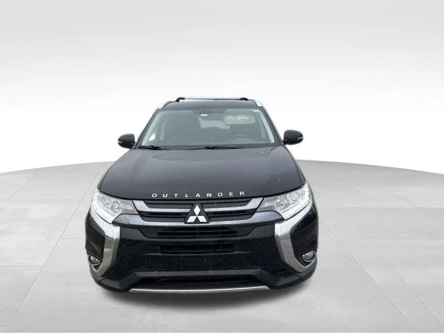 Used 2018 Black Mitsubishi SEL image 8