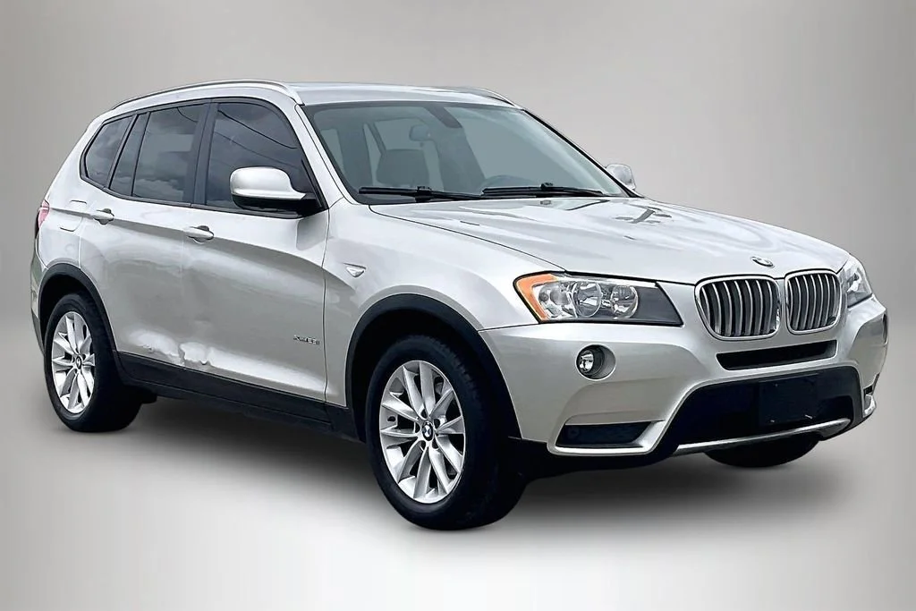 2013 BMW X3 xDrive28i's photo