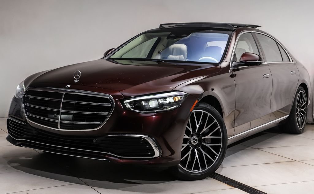 Certified Used 2023  Mercedes-Benz S 580 image 18