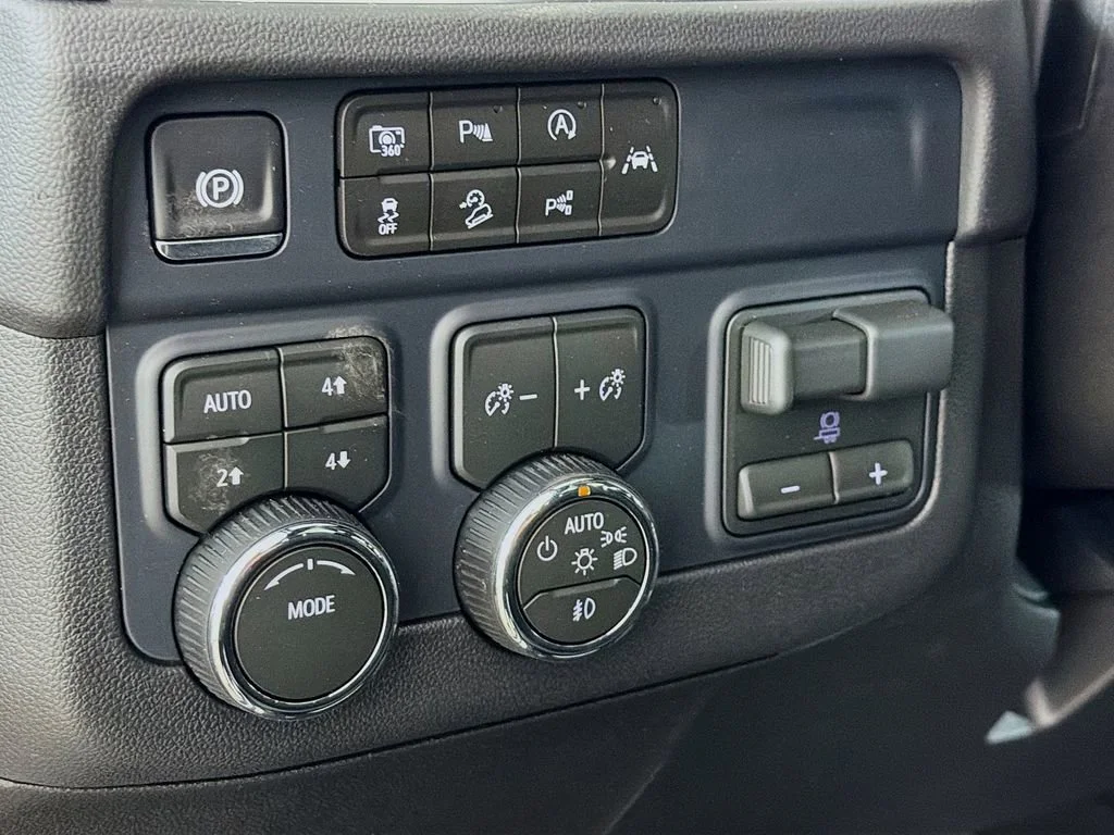 2026 Chevrolet Tahoe RST - Photo 10