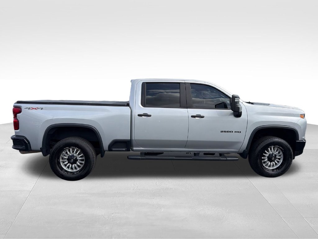 Used 2023 Silver Chevrolet Custom image 6