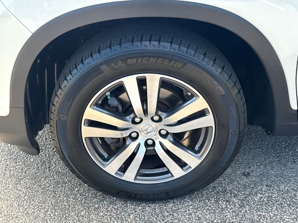Used 2017  Honda EX-L image 38