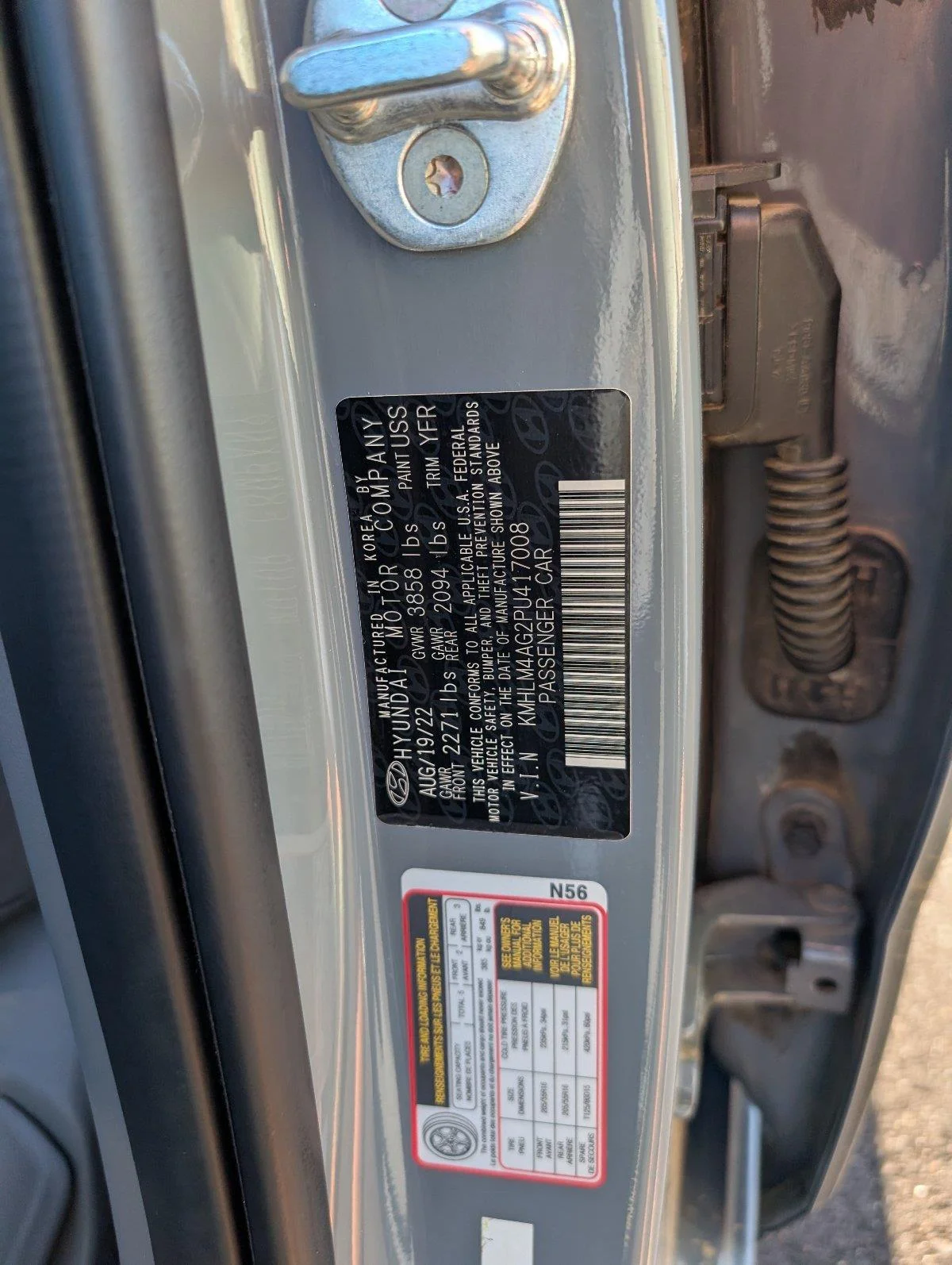 Used 2023 Electric Shadow Hyundai SEL image 13
