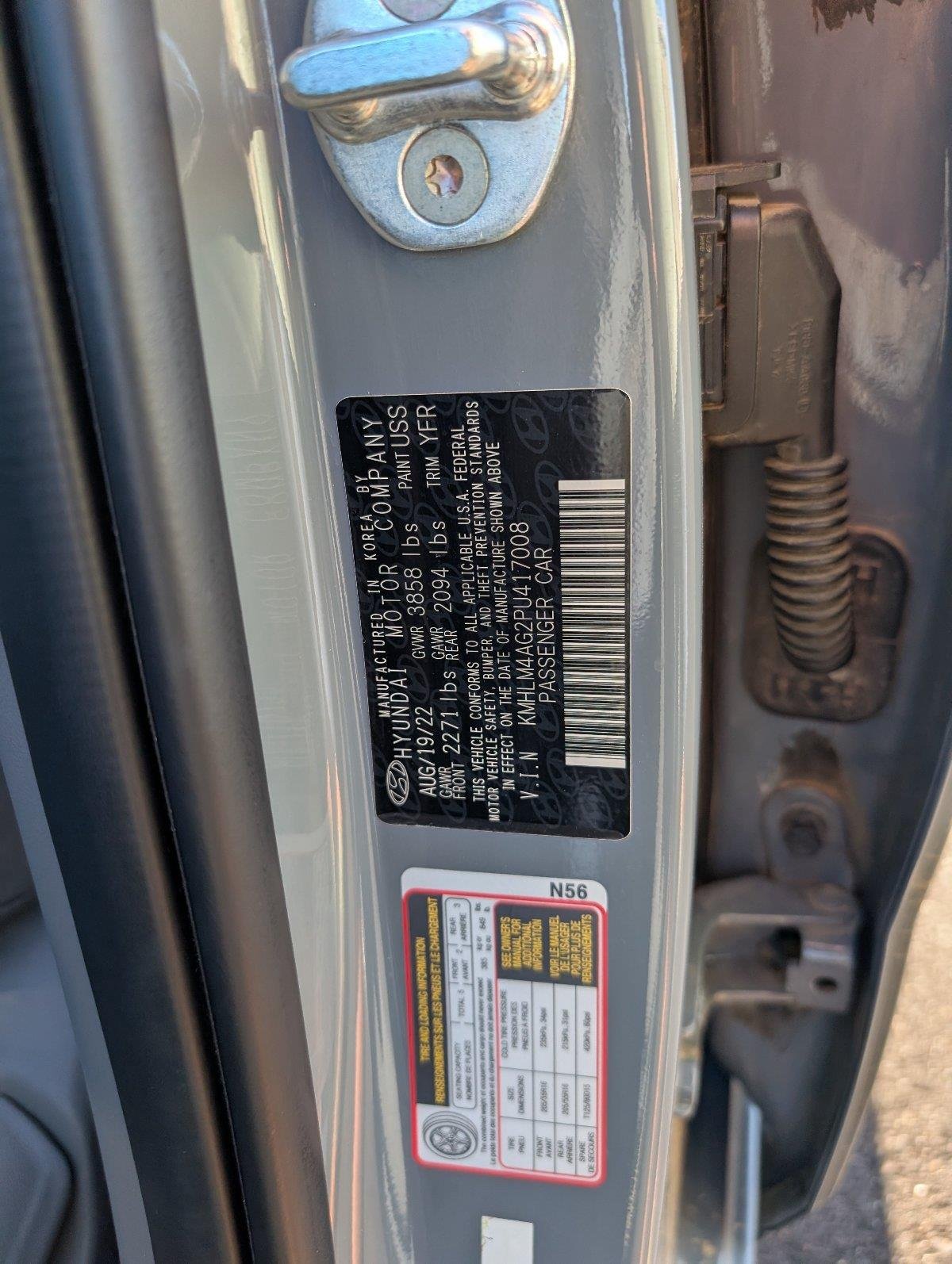 Used 2023 Electric Shadow Hyundai SEL image 13
