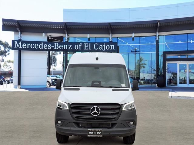 New 2026 White Mercedes-Benz Cargo 170 WB image 2