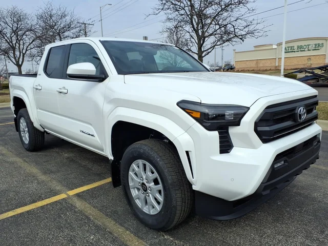 2026 Toyota Tacoma SR5 DBLCAB 4WD