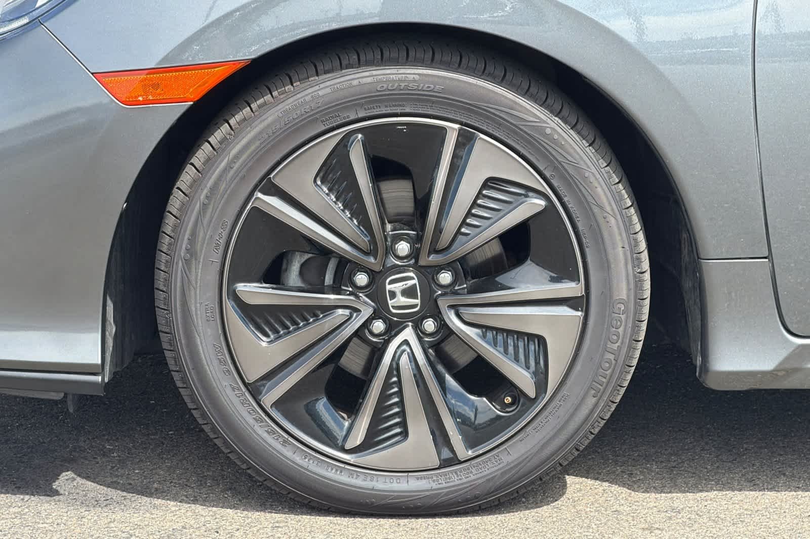 Used 2019 Polished Metal Metallic Honda EX image 29