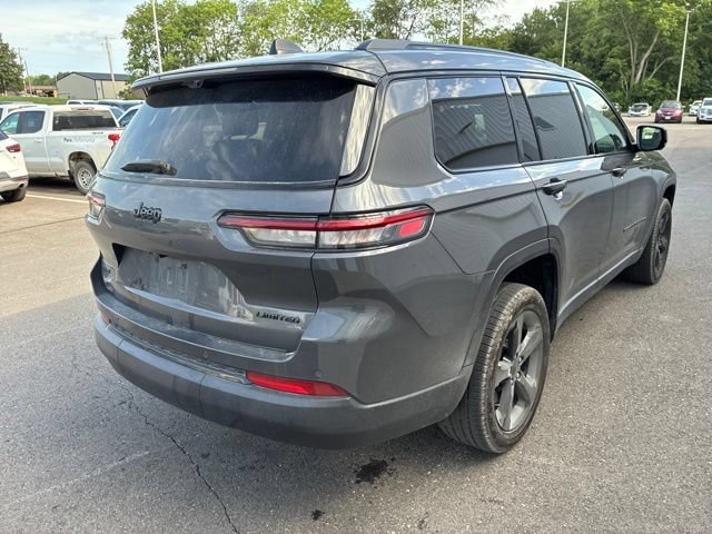 Used 2024 Gray Jeep Limited 4x4 image 9