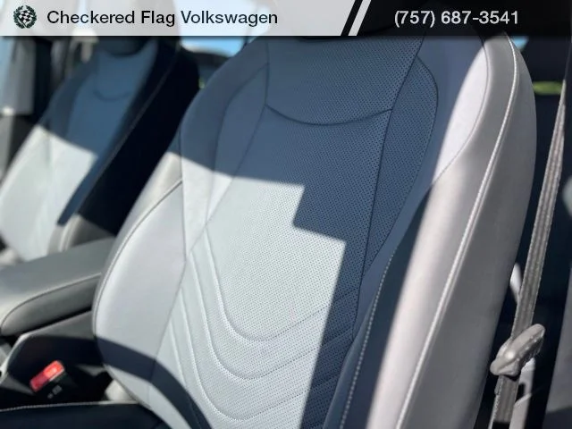 New 2026 White Volkswagen 2.0T SE image 25