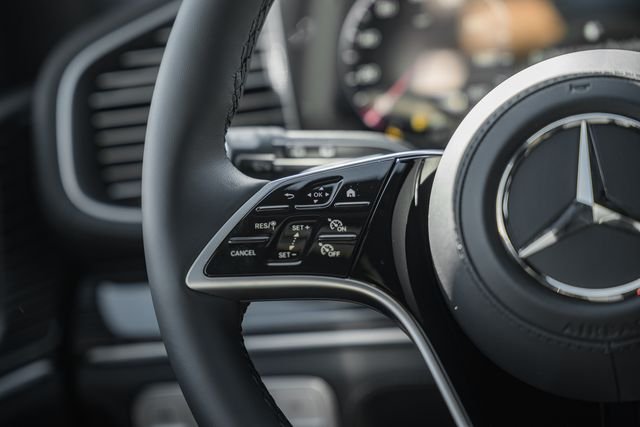 New 2026 Polar White Mercedes-Benz GLE 450 image 30