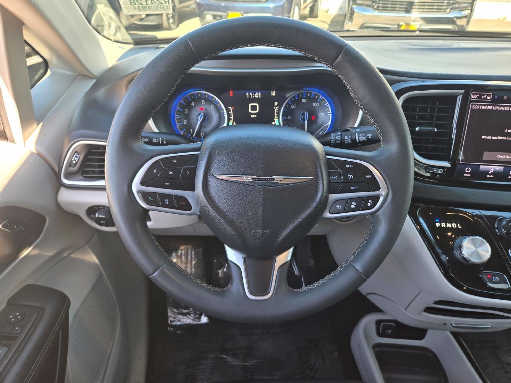 Used 2023 Black Chrysler Touring L image 14