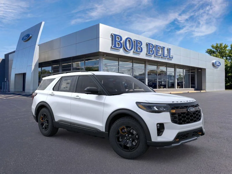 New 2026 Star White Metallic Tri-Coat Ford Tremor® image 7
