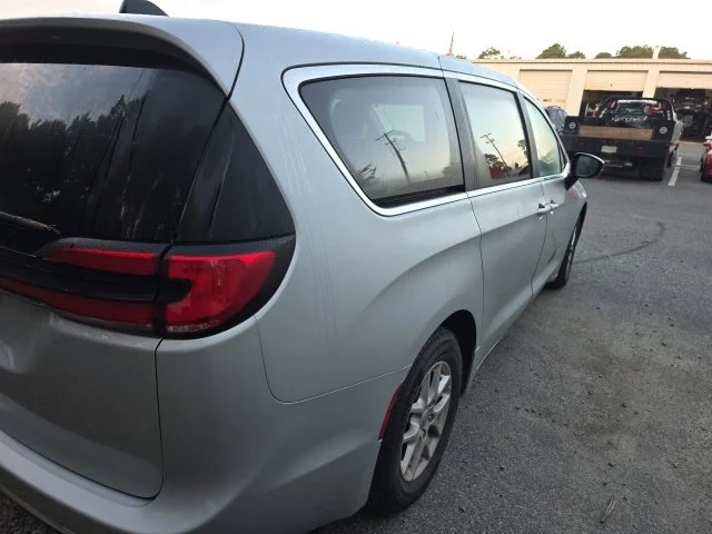 Used 2024 Silver Chrysler Touring L image 12