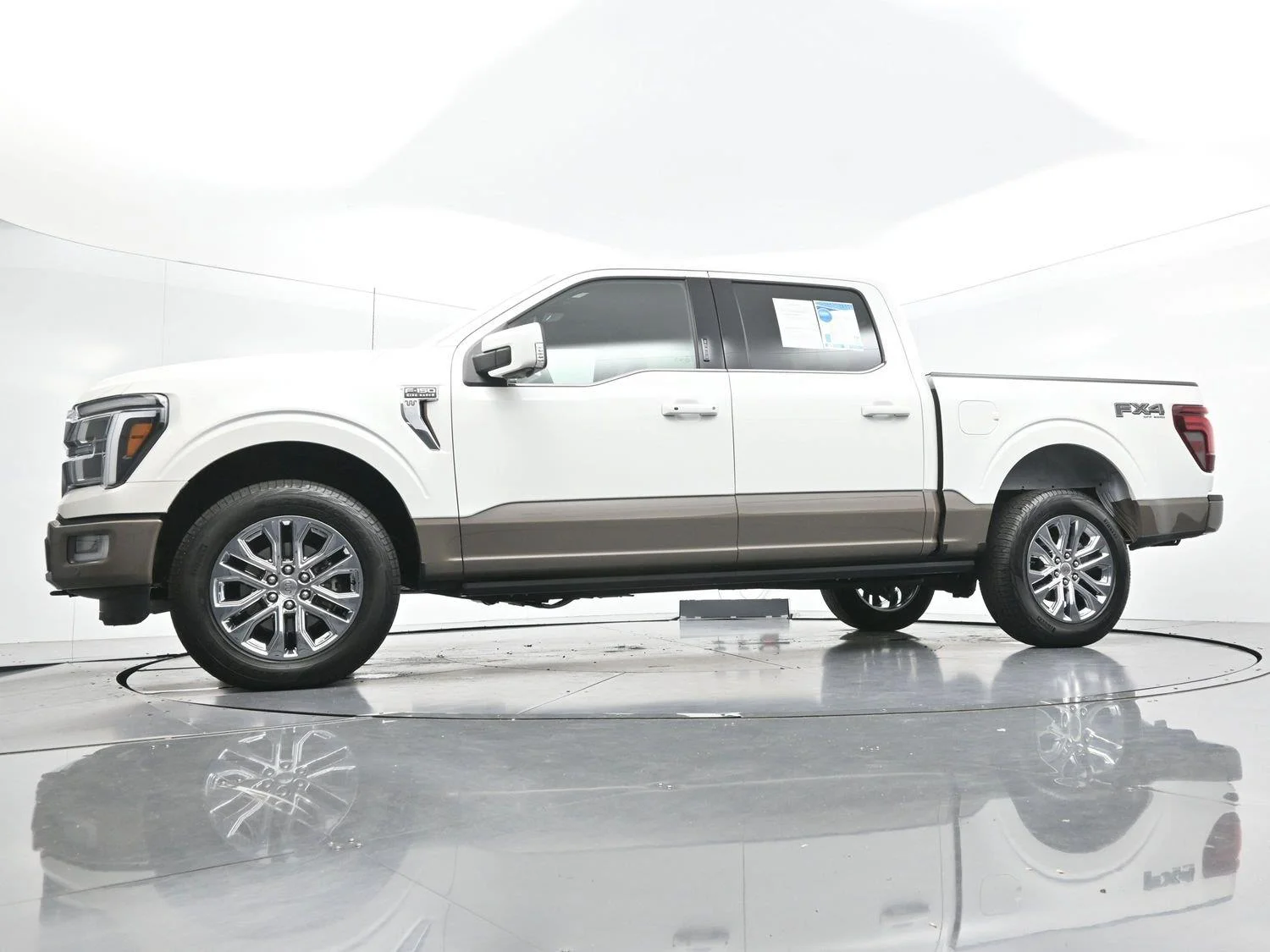 Used 2026 Star White Metallic Tri-coat Ford King Ranch image 49