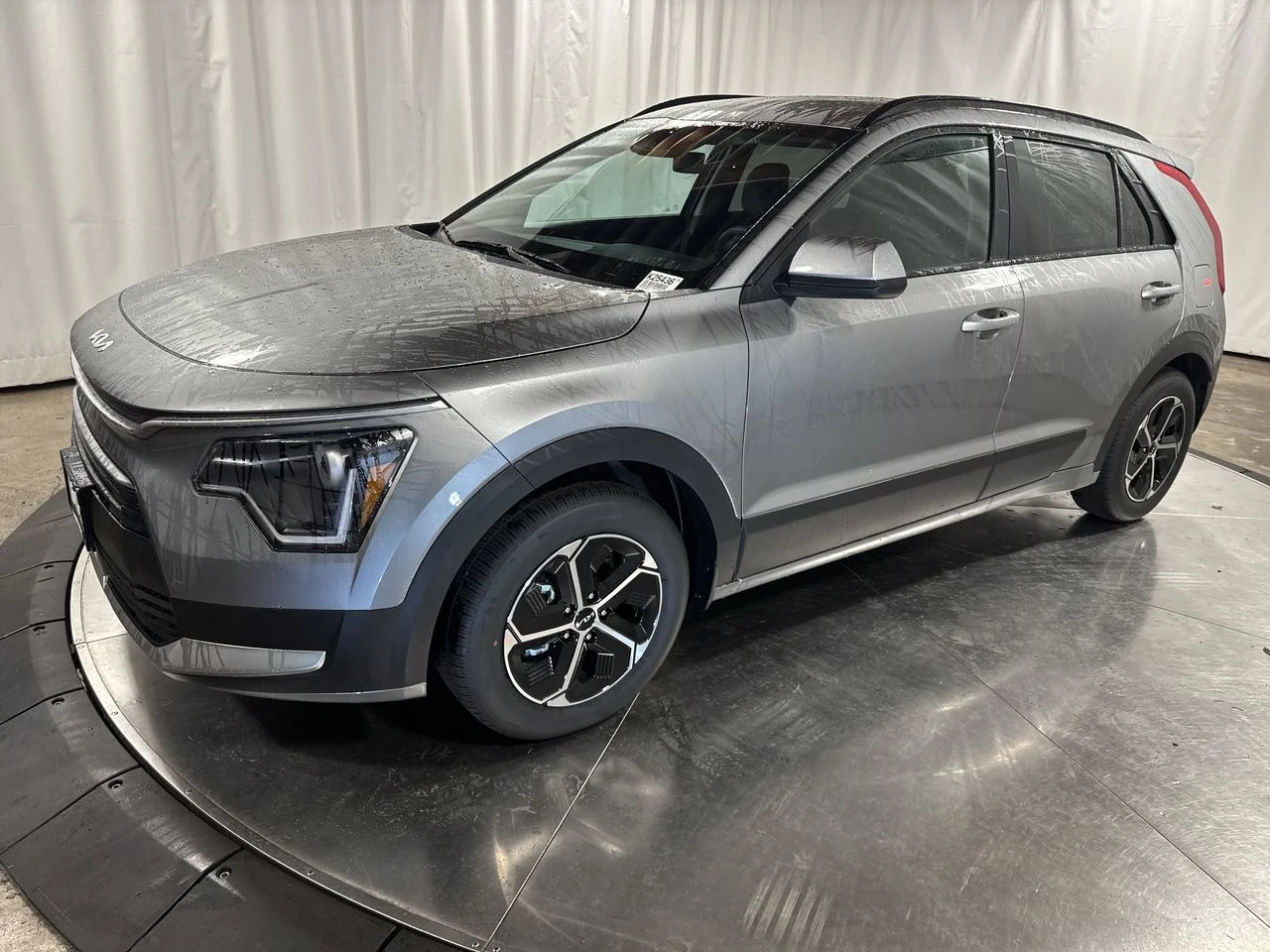 2026 Kia Niro LX HEV's photo