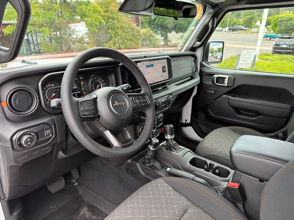 New 2026 Bright White Clearcoat Jeep Mojave image 16