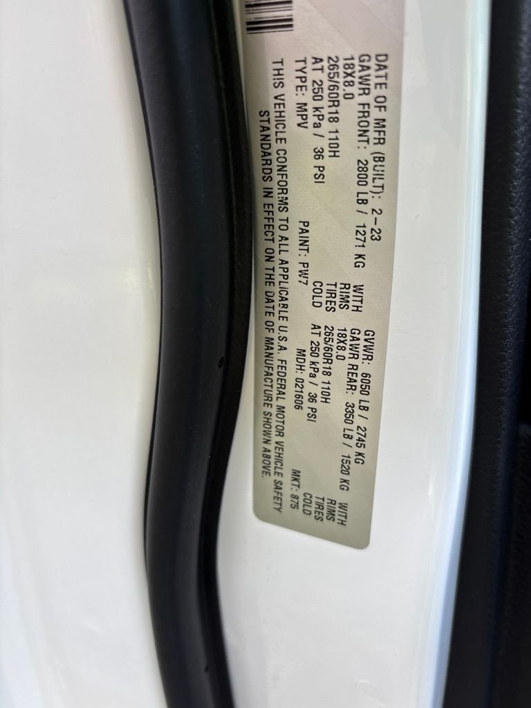 Used 2023 White Jeep Laredo image 43