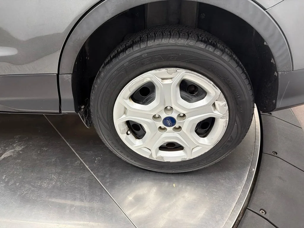 Used 2016 Gray Ford S image 6
