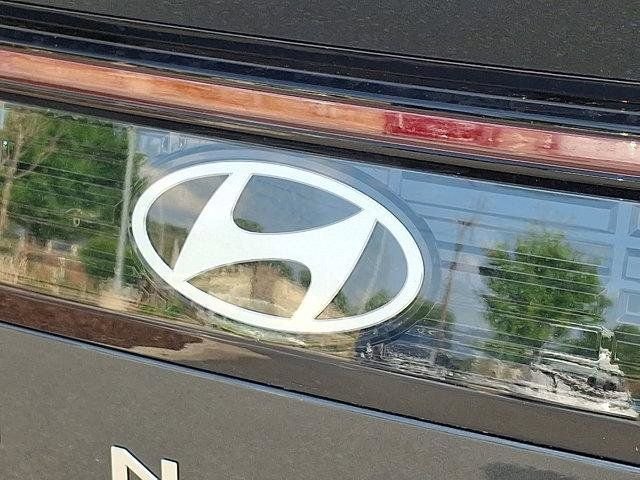 2025 Hyundai Sonata SE - Photo 12