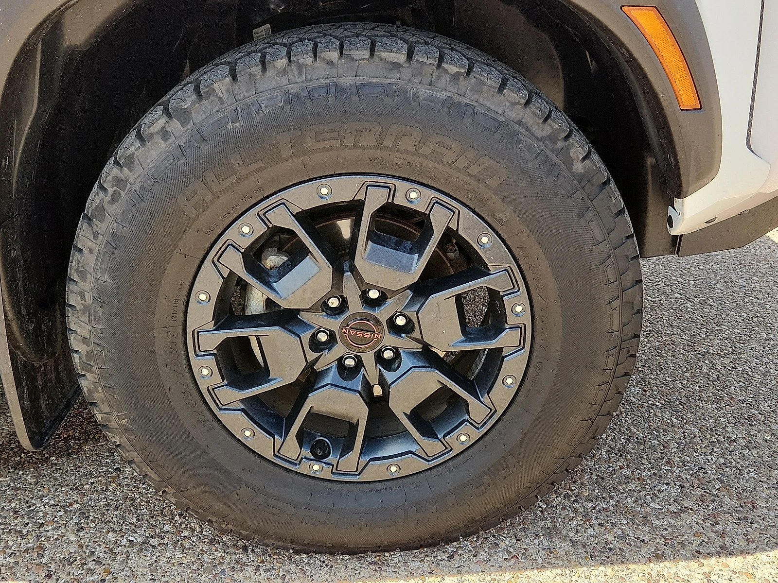 Used 2023 White Nissan PRO-4X image 7