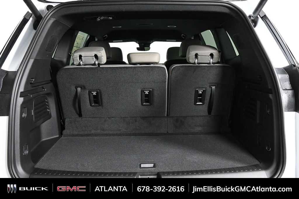 New 2026 Summit White GMC Elevation image 31