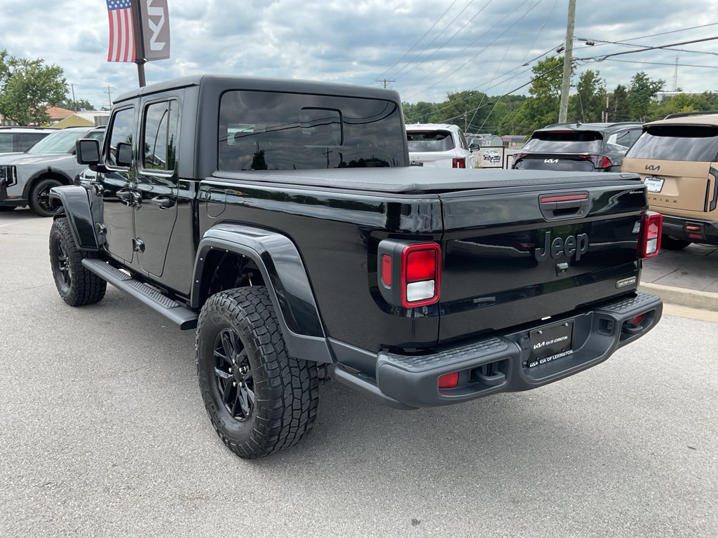 Used 2023 Black Clearcoat Jeep Freedom image 8