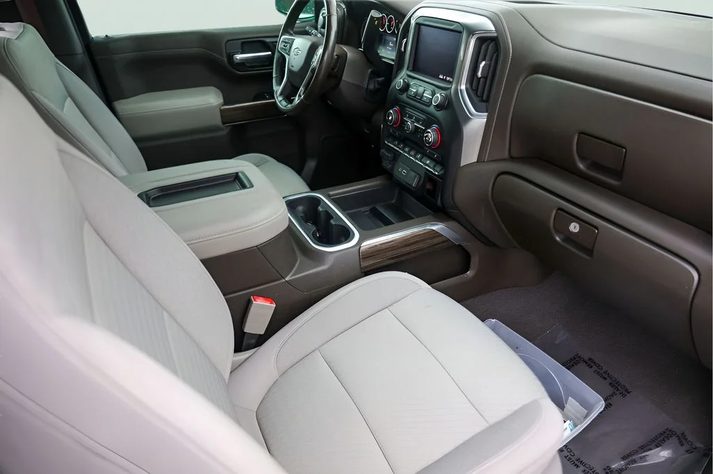 Used 2020 Blue Chevrolet RST image 31