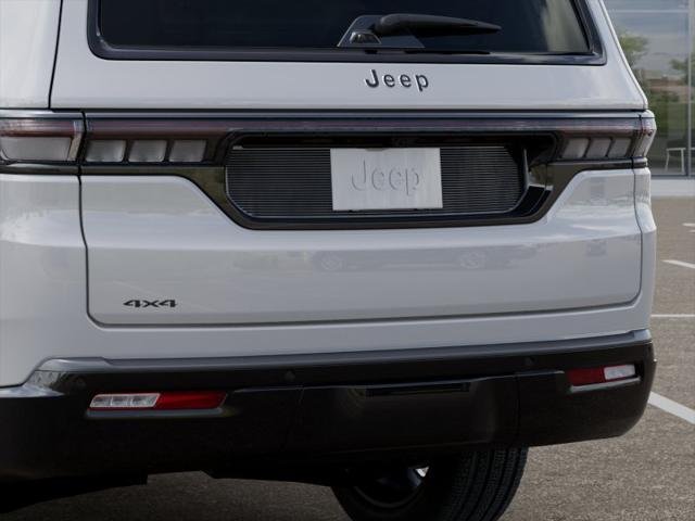New 2026 Bright White Clear-Coat Exterior Paint Jeep Summit Reserve image 39