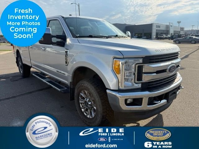 Used 2017 Silver Ford XLT image 1