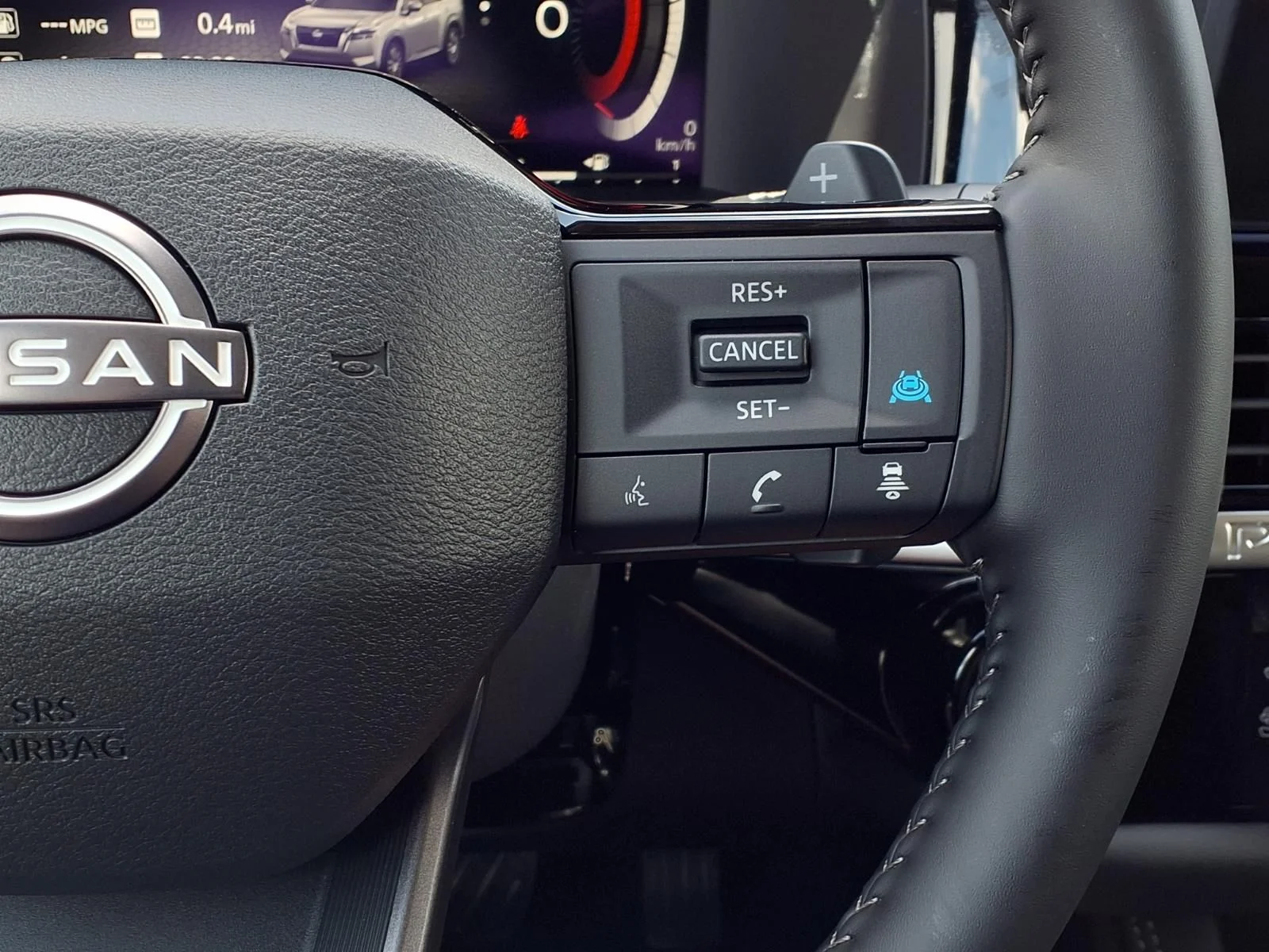 New 2026 Gray Nissan Platinum image 22