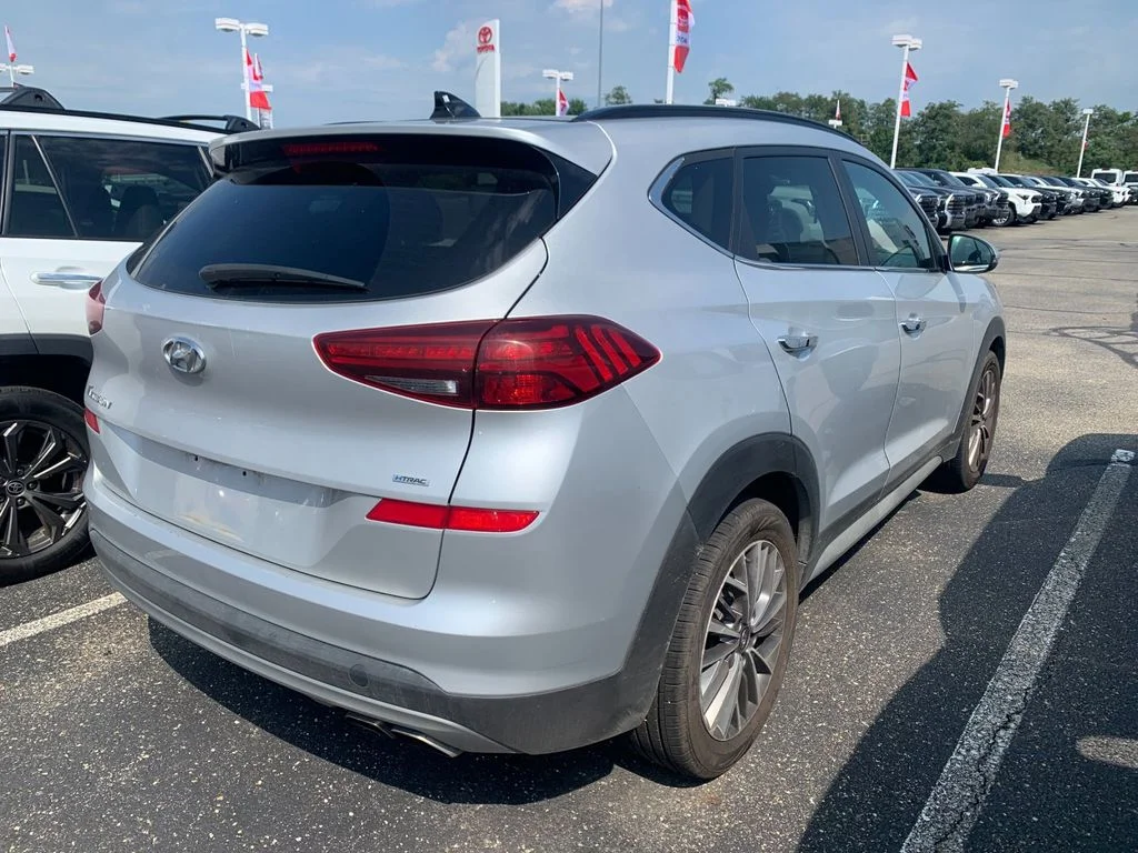 Used 2019 Silver Hyundai Ultimate image 2