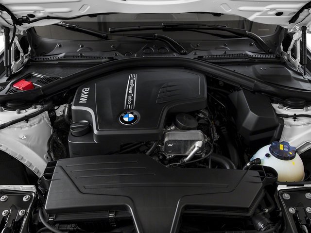 Used 2018 Alpine White BMW 330i image 16
