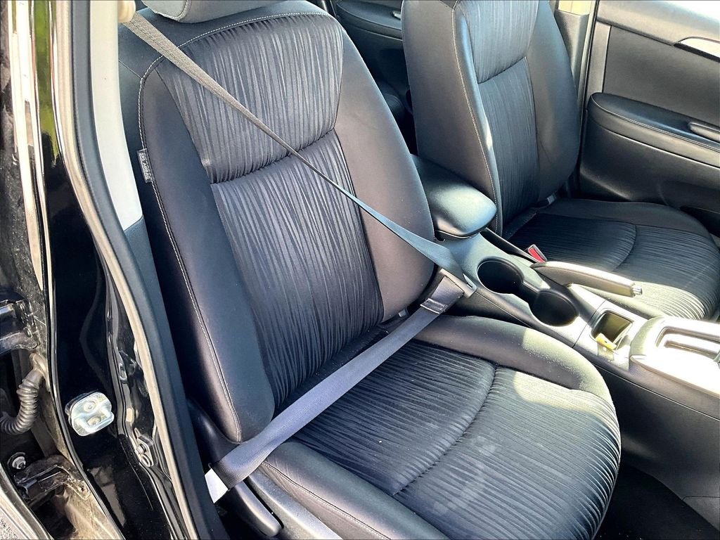 Used 2019 Super Black Nissan SV image 11