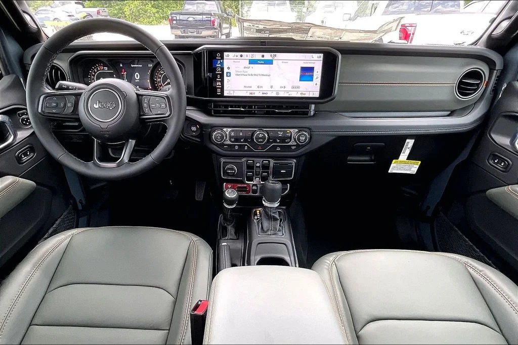 New 2026 Anvil Clear-Coat Exterior Paint Jeep Mojave image 4