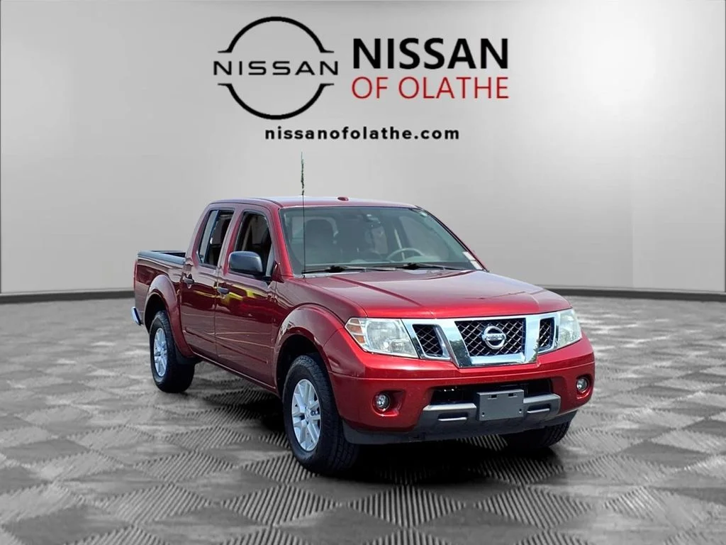 Used 2017 Red Nissan SV image 32