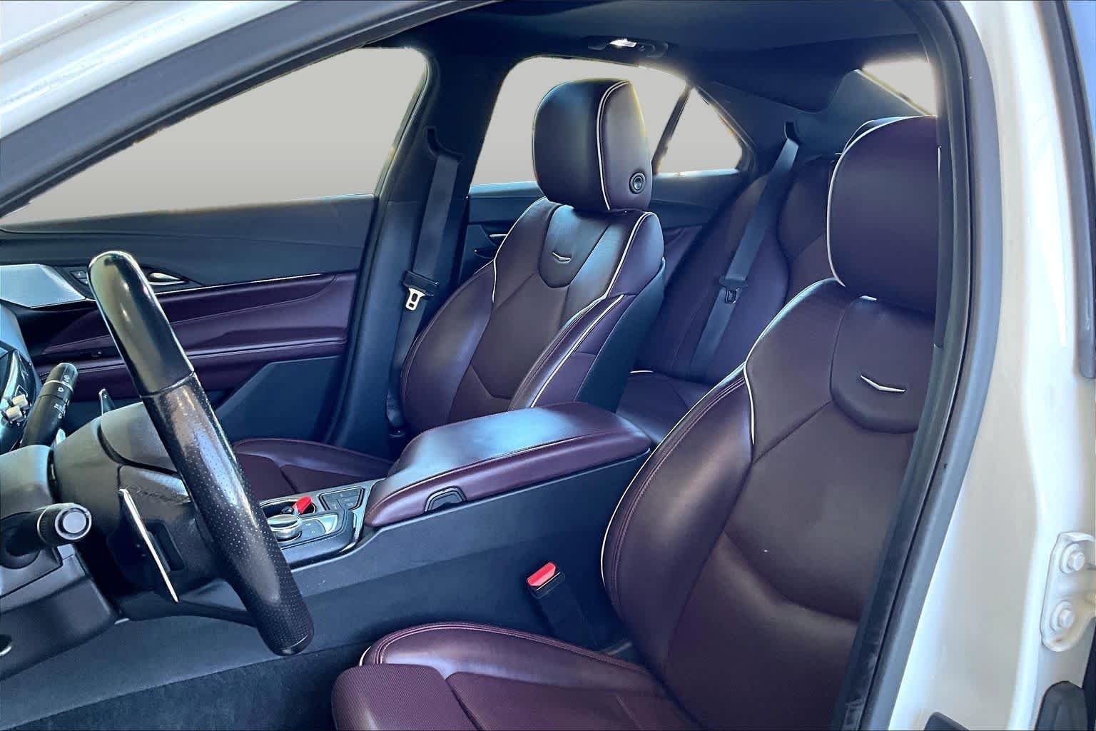 Used 2020 Summit White Cadillac V-Series image 15