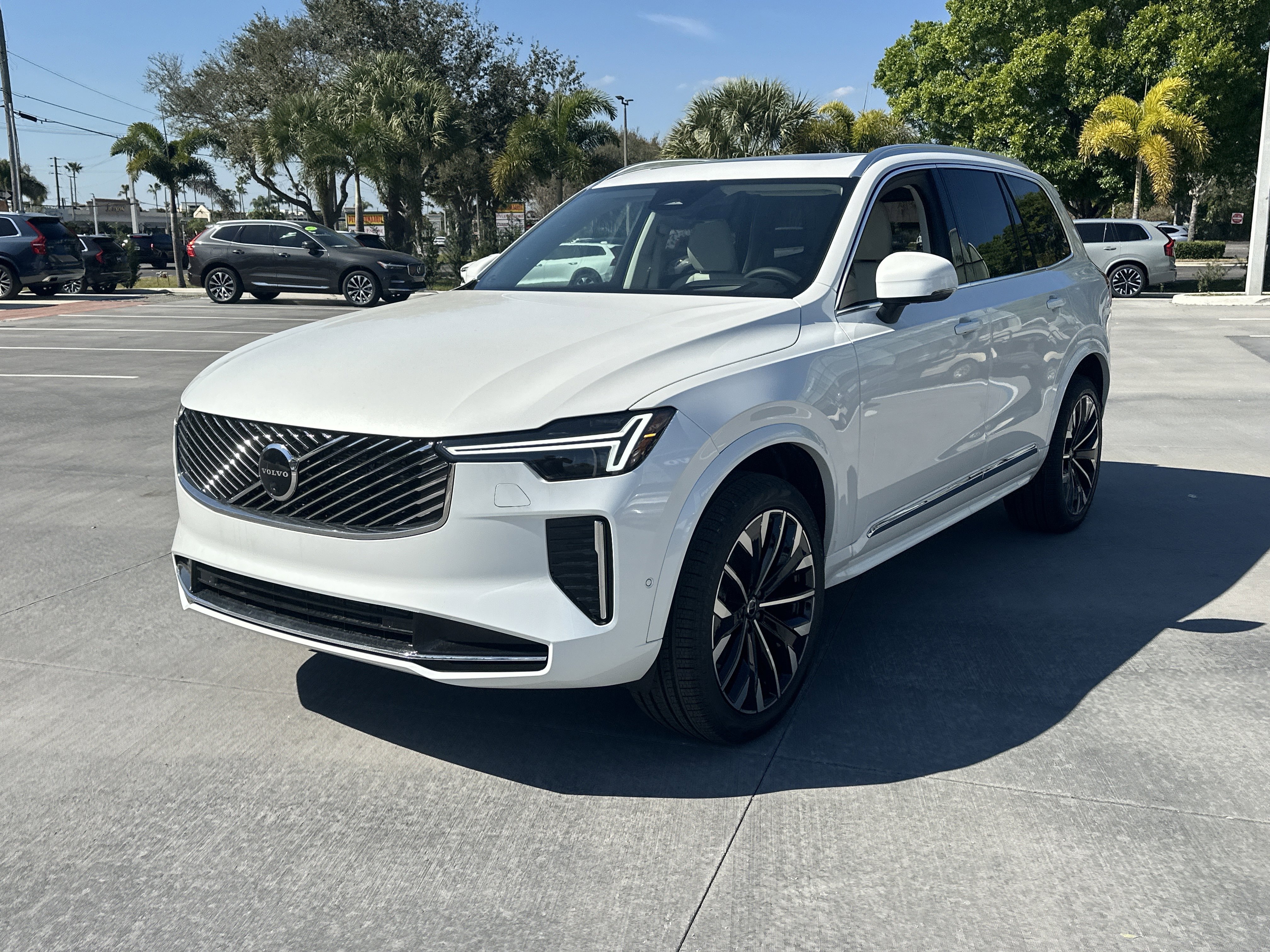 New 2026 Crystal White Volvo Ultra image 2