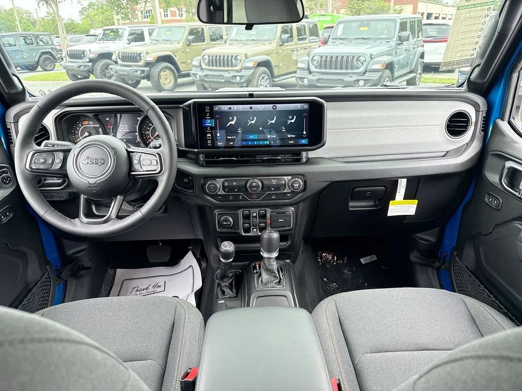 New 2026 Hydro Blue Pearl-Coat Exterior Paint Jeep Sport S image 27