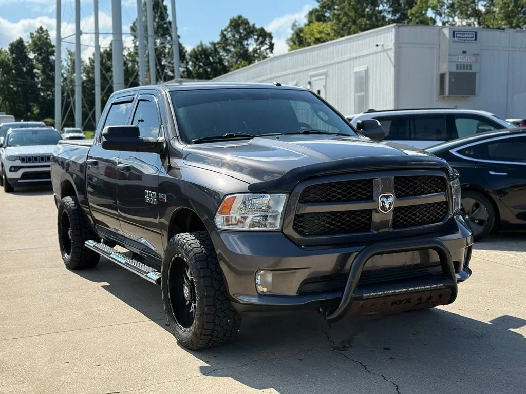 Used 2018 Gray Ram Express image 4
