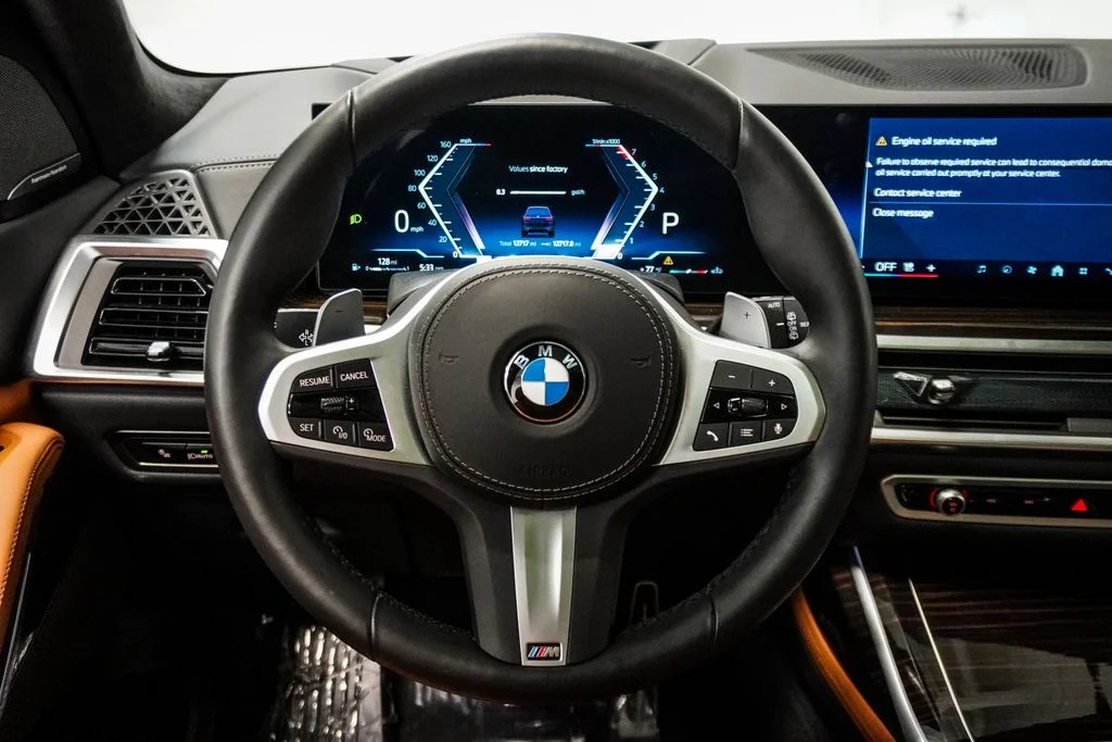 Used 2026 Black BMW xDrive40i image 15